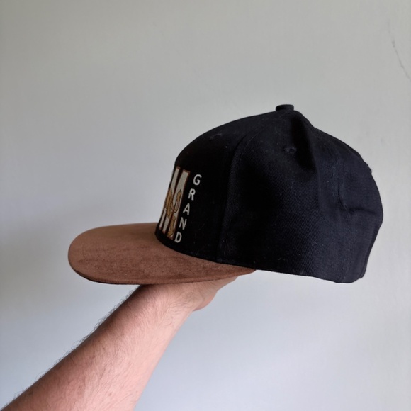 Vintage MGM GRAND CASINO LAST VEGAS Trucker hat script - Picture 5 of 8